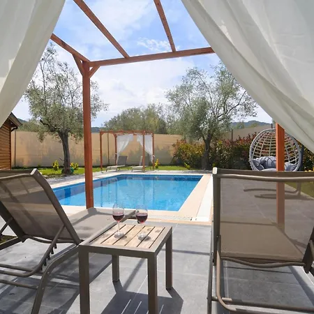 Kayi Villa